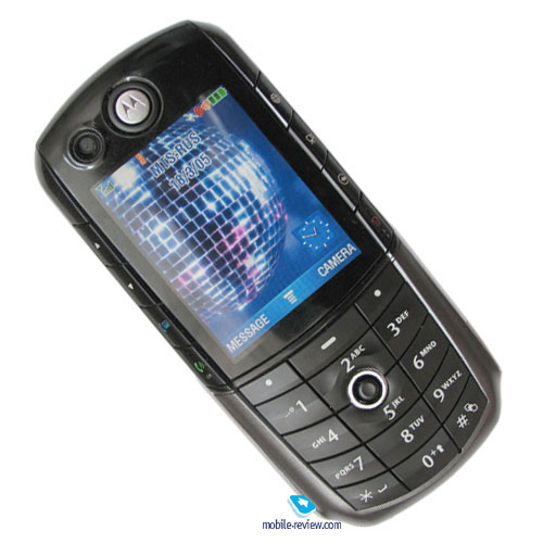 Це серйозний мінус при придбанні даного продукту для використання тільки в GSM-мережах, але тут немає і особливої ​​потреби, адже на ринку давно є GSM-аналоги, наприклад,   Motorola E398