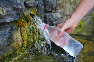 Використовувані методи очищення води, а відповідно і склад самих споруд очистки, визначаються якістю вихідної води і вимогам до води, яку потрібно отримати на виході
